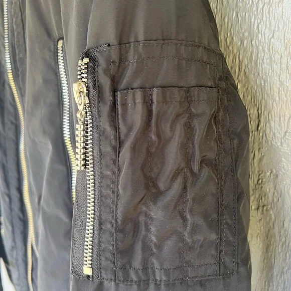 Jacket - Picture 3 of 4